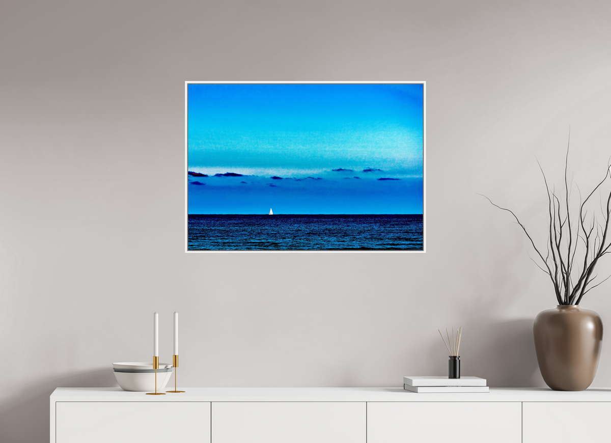 ISO A1 (84,1 x 59,4 cm), FA alu-Dibond Basel 6 wit Solo Sailing_framed